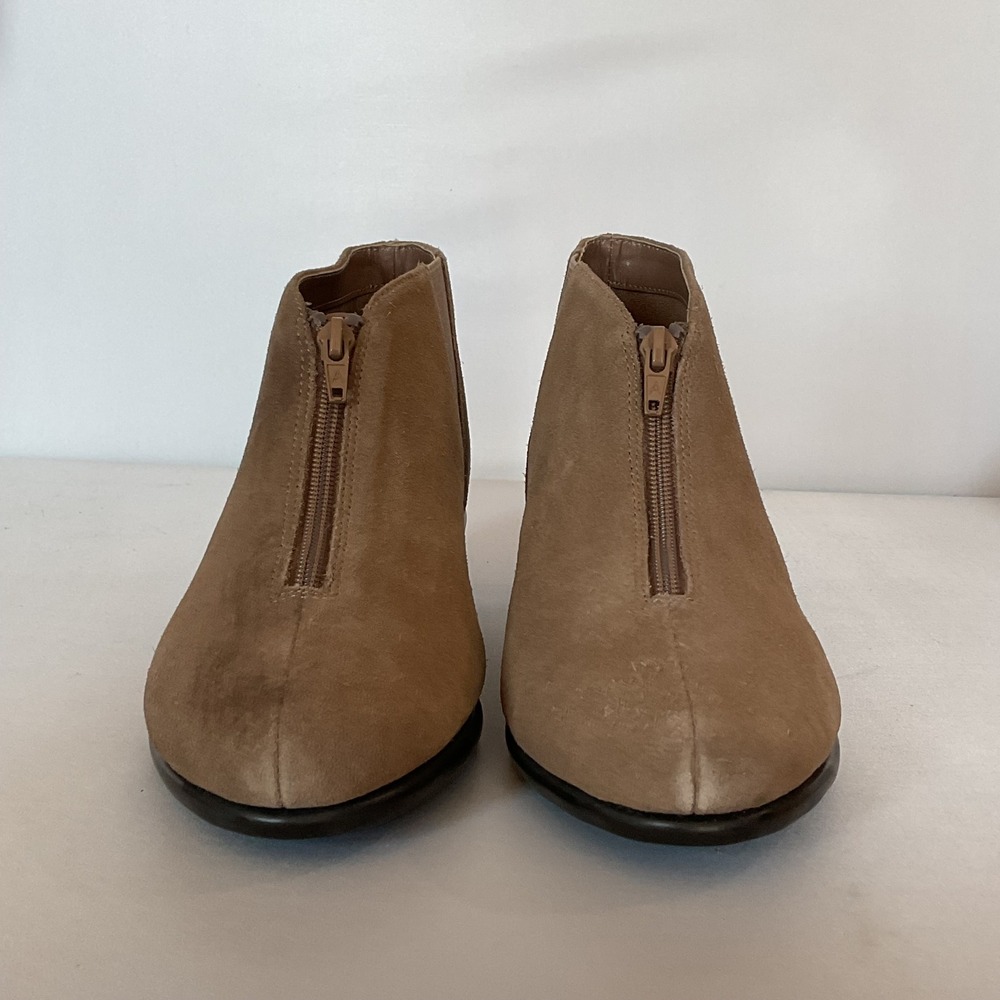 Aerosoles Allowance Suede Front Zip Wedge Booties Women's 9 NIB - Picture 3 of 12